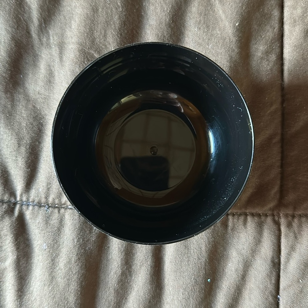 Sally Beauty Hair Color & Highlighting Plastic Measuring Beaker & Mixing Bowl - Picture 7 of 12